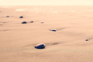 modern-3-piece-canvas-print-pebbles-in-the-sand