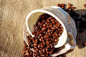 3-piece-acrylic-print-coffee-beans-in-the-cup