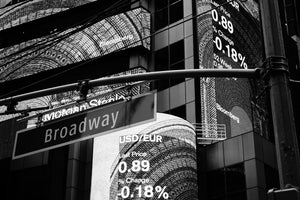 canvas-print-at-night-on-broadway