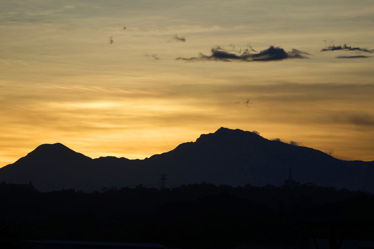 3-piece-aluminium-print-the-sunrise-in-the-mountains