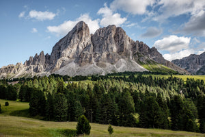 framedcanvas-print-imposing-mountain-landscape
