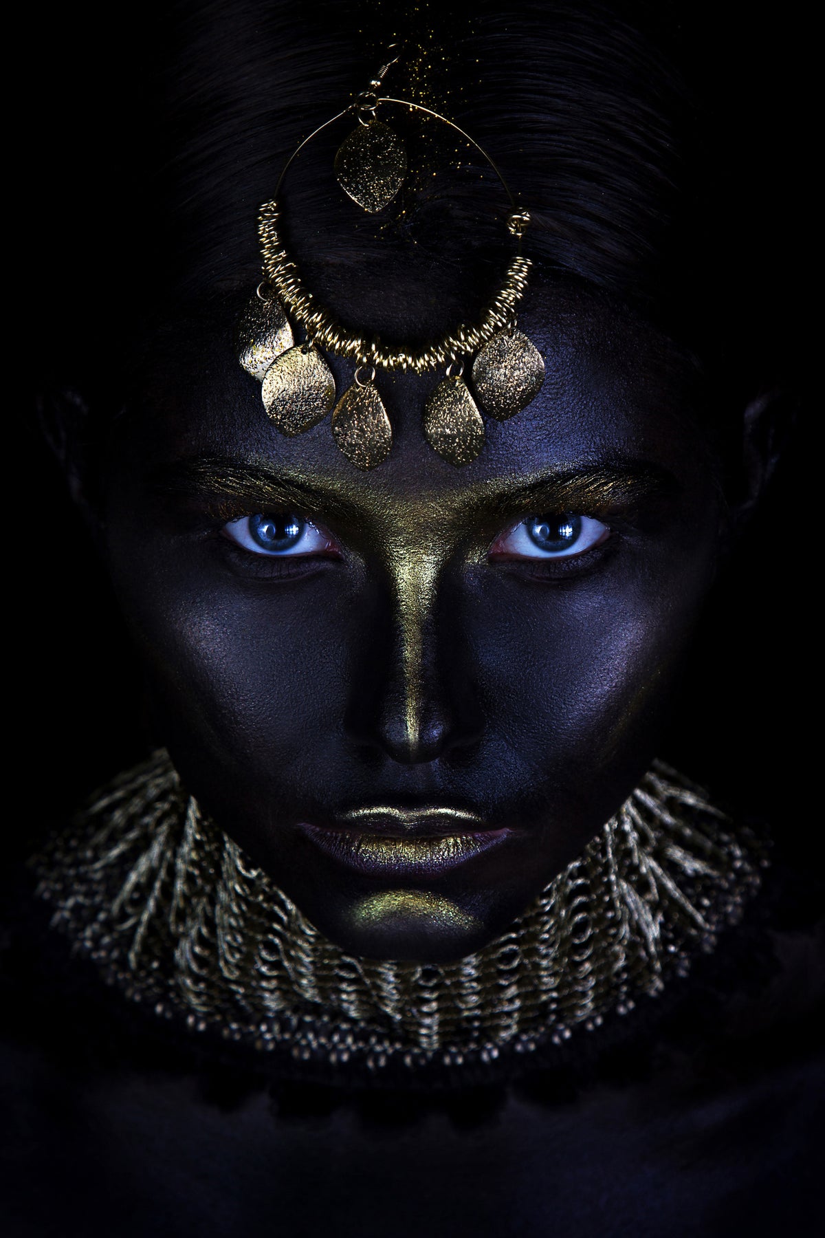 framedcanvas-print-gold-of-maya