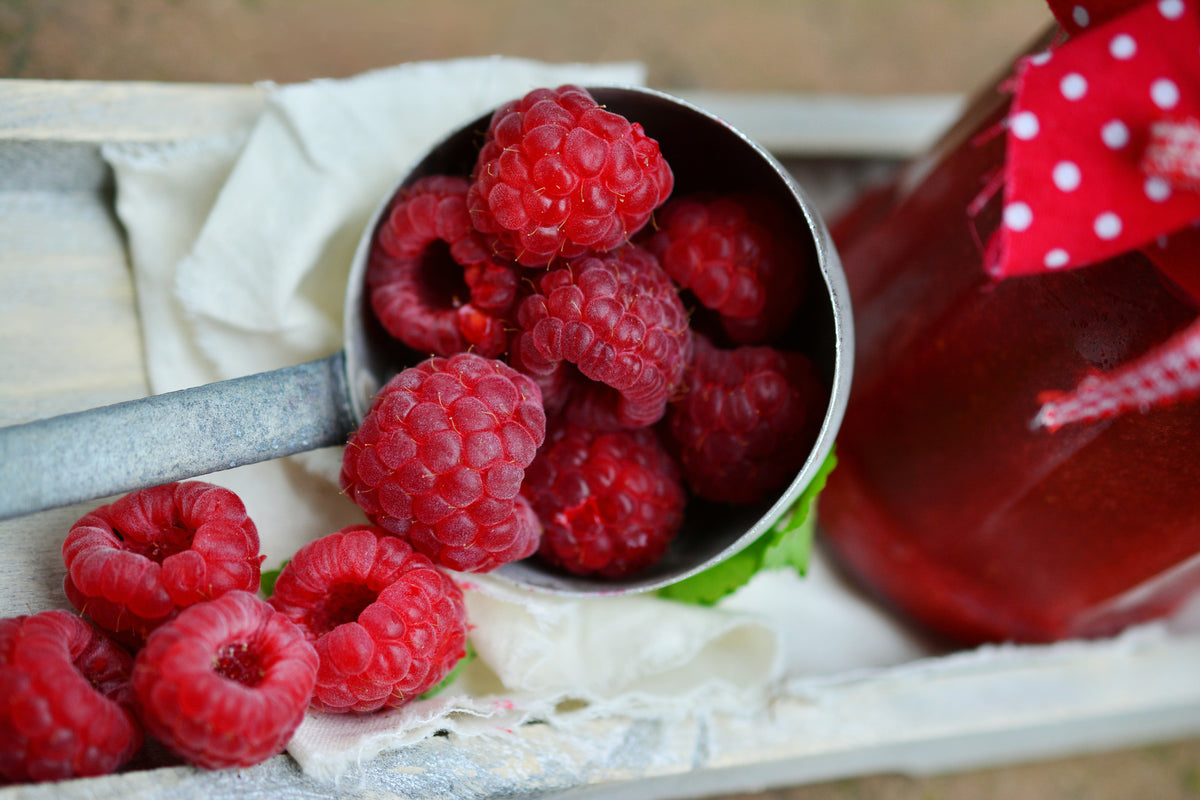 framedcanvas-print-fresh-raspberries