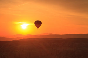 acrylic-print-hot-air-balloon-at-sunset