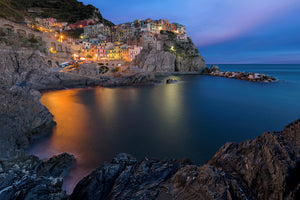 framedcanvas-print-manarola-lifestyle-x