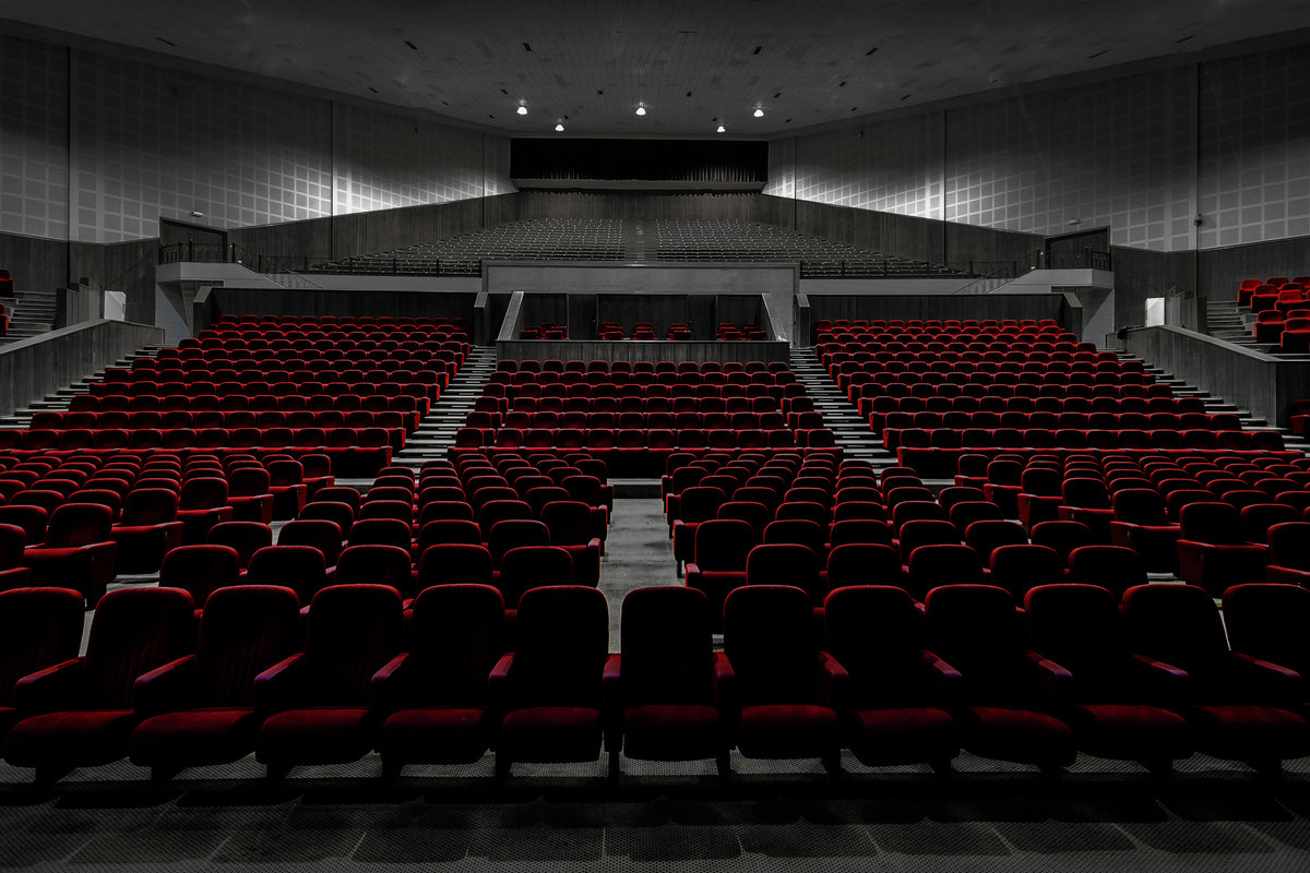 aluminium-print-empty-seats-x