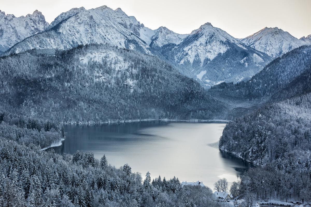 acrylic-print-photo-wallaper-mountains-in-monochrome