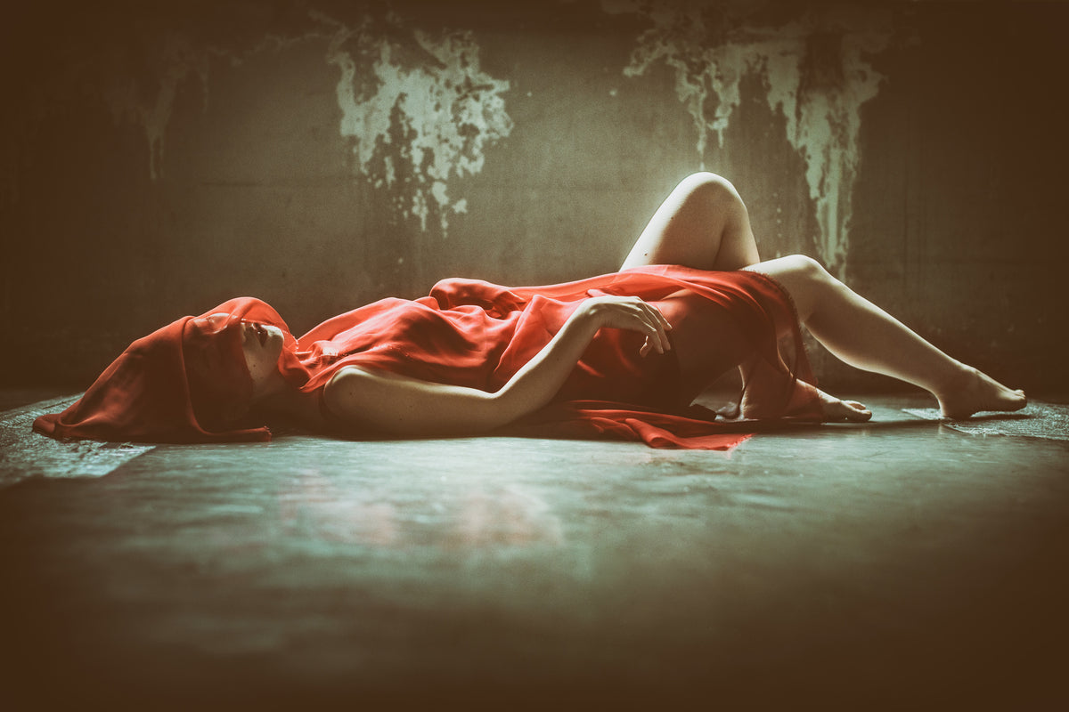 modern-3-piece-aluminium-print-sensual
