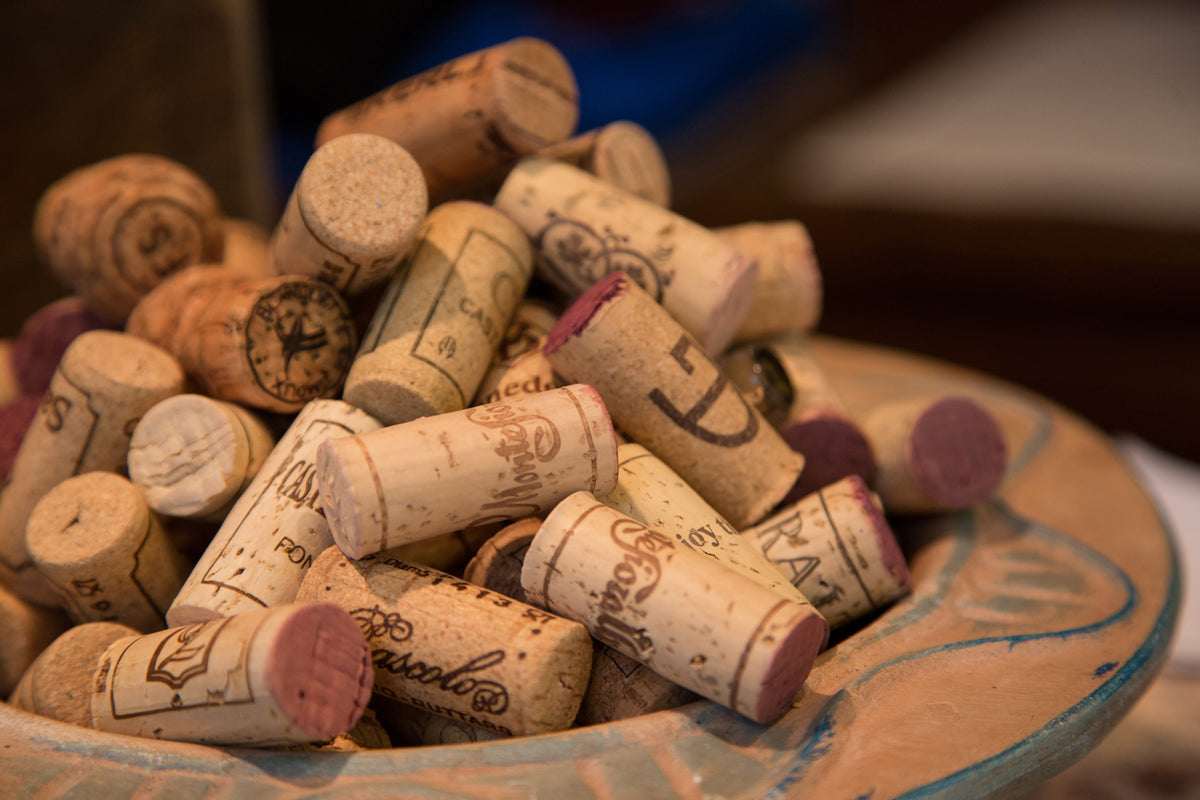 framedcanvas-print-wine-corks-xl