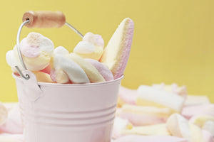 framedposter-print-marshmallow-in-the-bucket