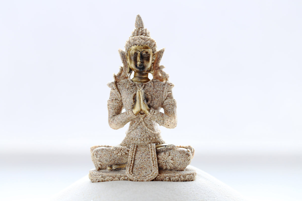framedposter-print-sculpture-of-a-buddha