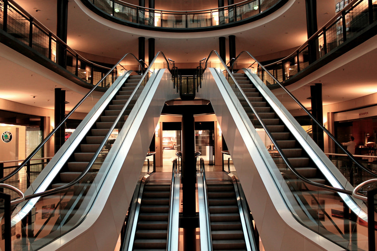 3-piece-aluminium-print-escalator-in-shopping-mall