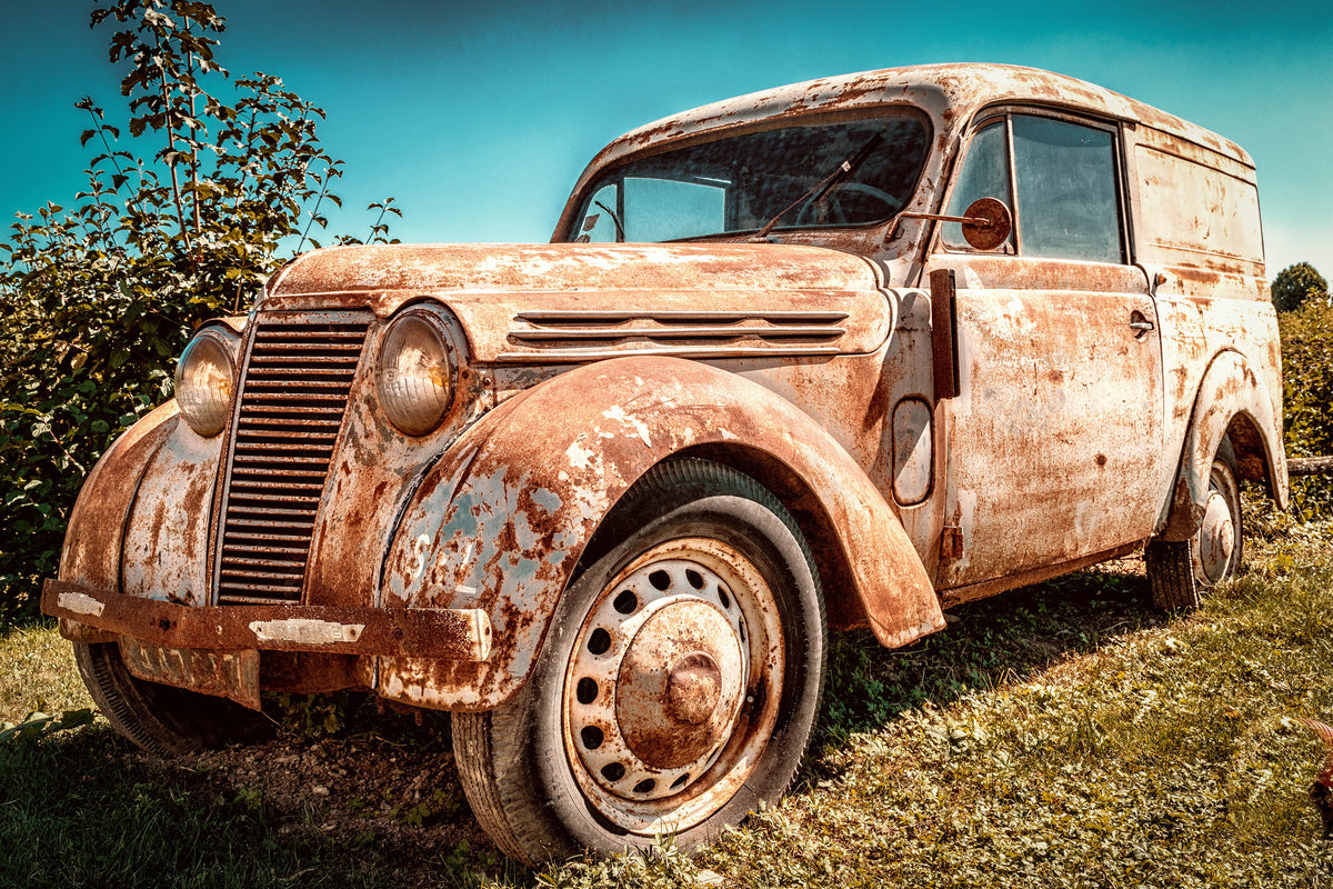aluminium-print-oldtimer-with-rust