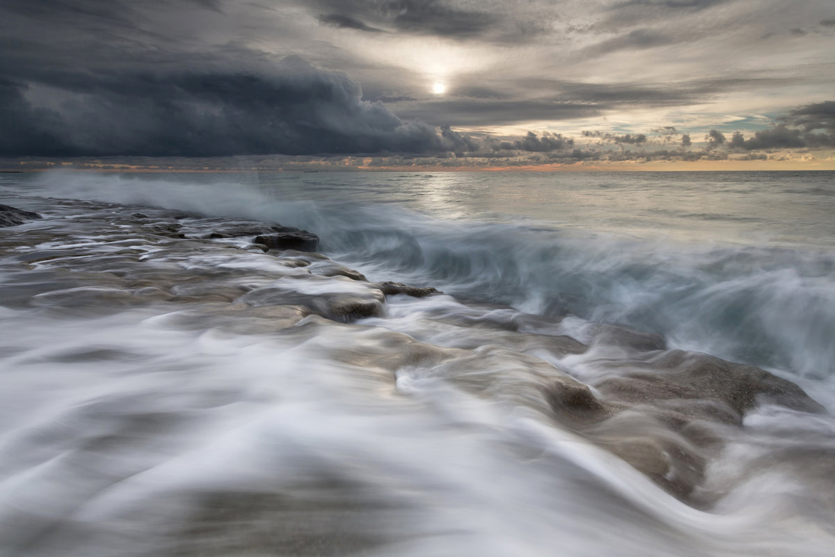 framedcanvas-print-action-in-sea-x