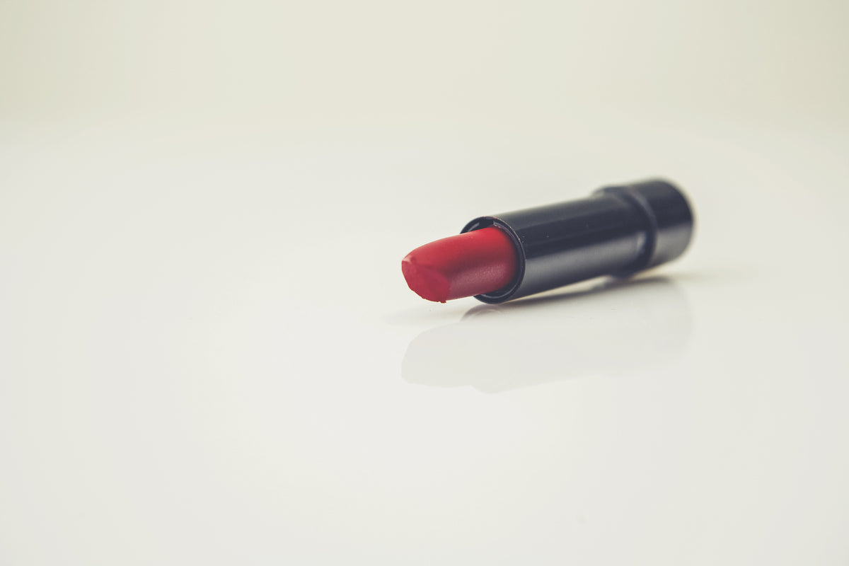 framedposter-print-the-lipstick