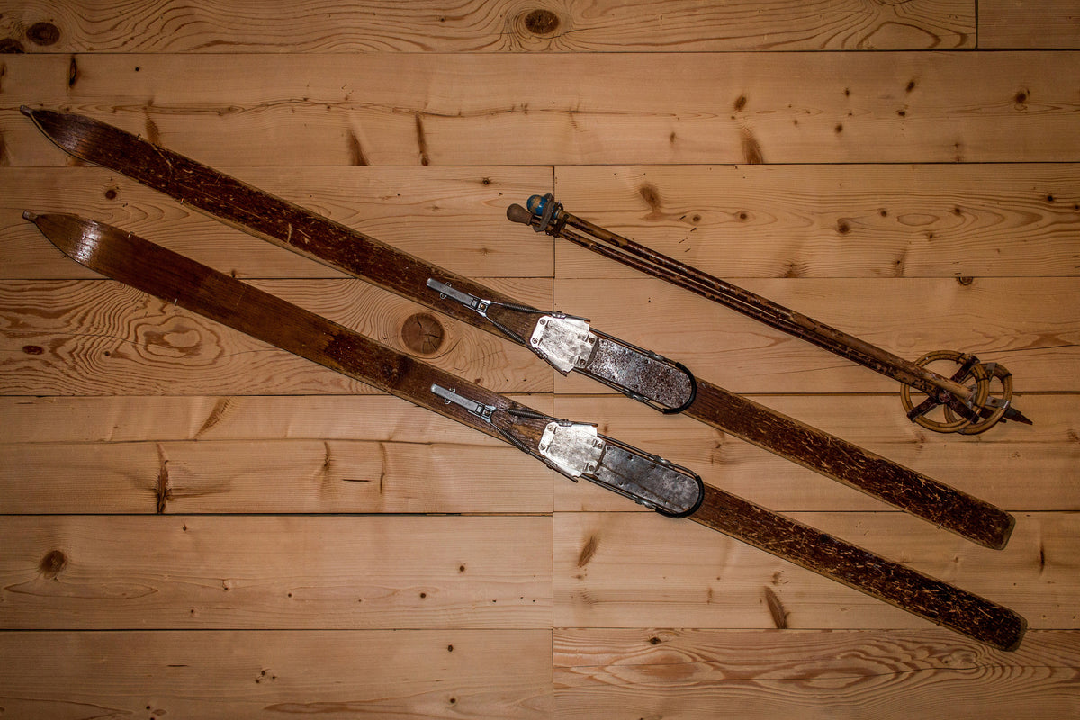 3-piece-aluminium-print-retro-ski
