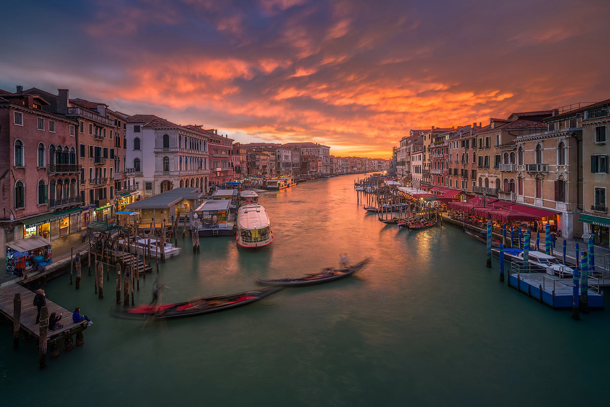 framedcanvas-print-sunset-over-venice