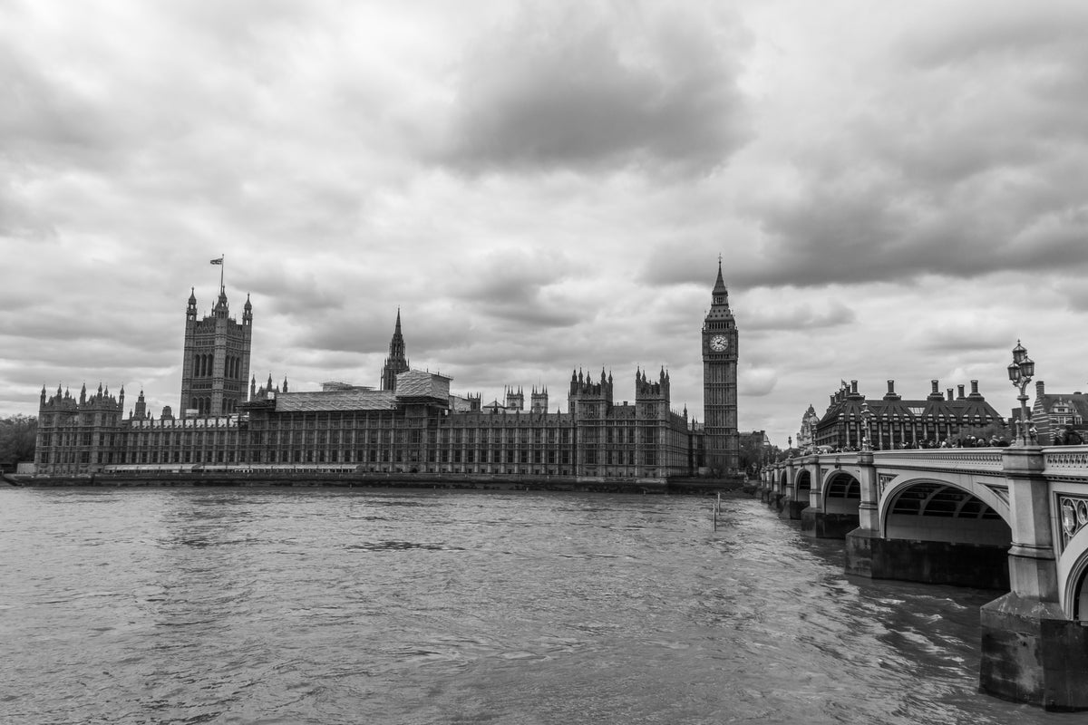 framedposter-print-clouds-over-london