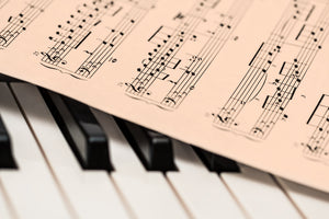 framedcanvas-print-piano-notes