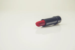3-piece-aluminium-print-the-lipstick