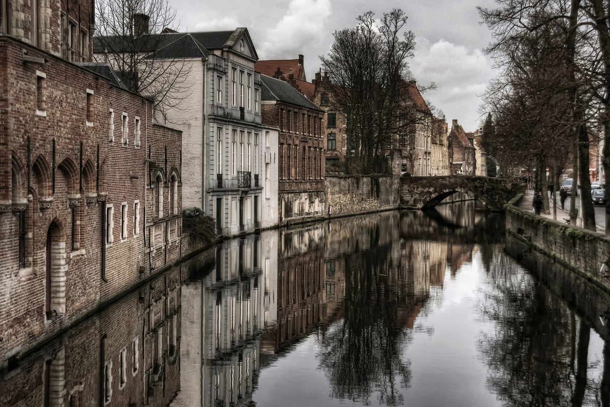 3-piece-acrylic-print-reflections-of-the-past