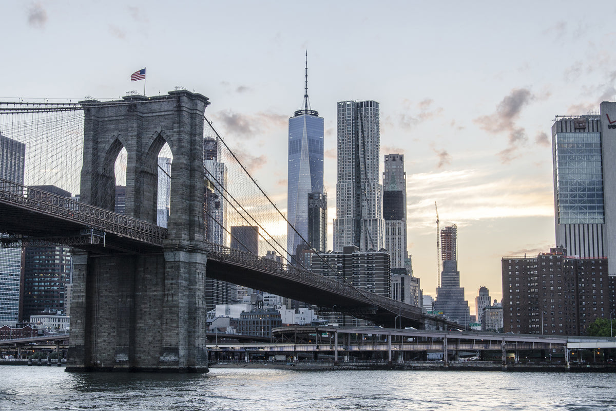 canvas-print-the-brooklyn-bridge-in-the-evening