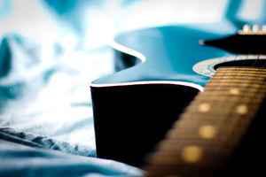framedposter-print-close-up-guitar