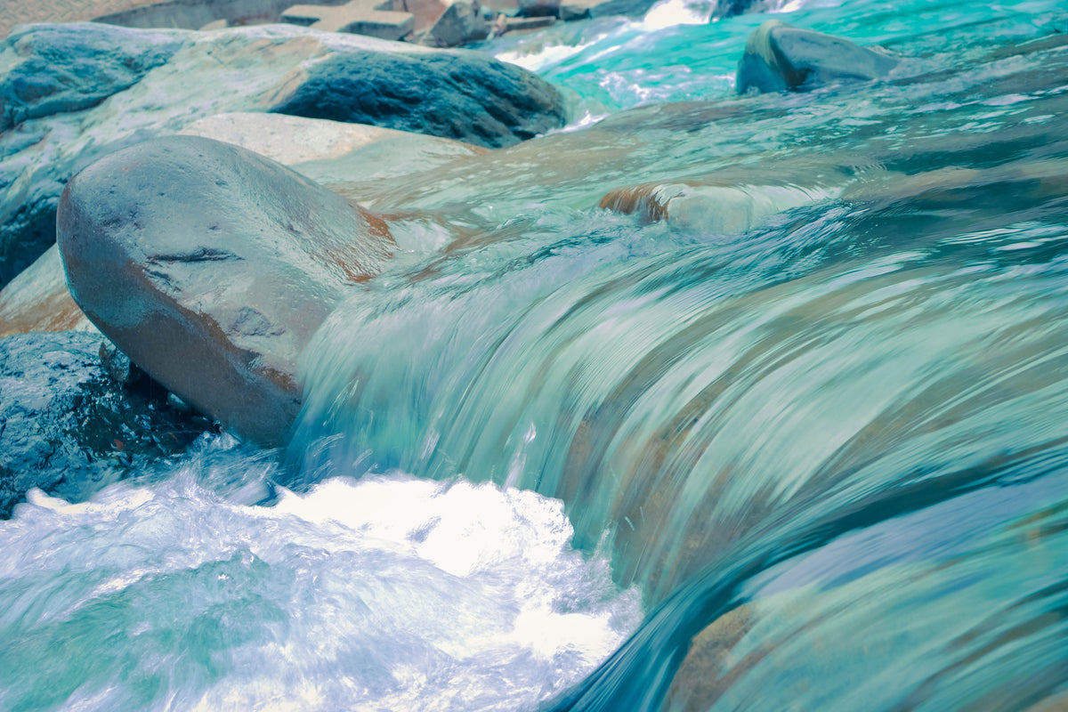 3-piece-canvas-print-so-close-to-the-water
