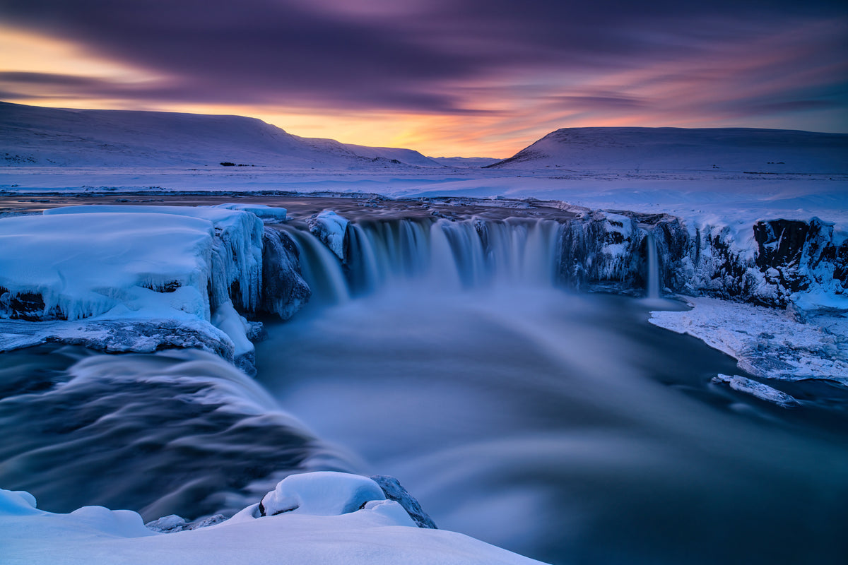 framedcanvas-print-wintry-waterfall-x