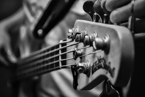 3-piece-acrylic-print-close-up-guitarist