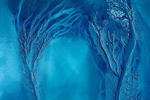 modern-3-piece-aluminium-print-touching