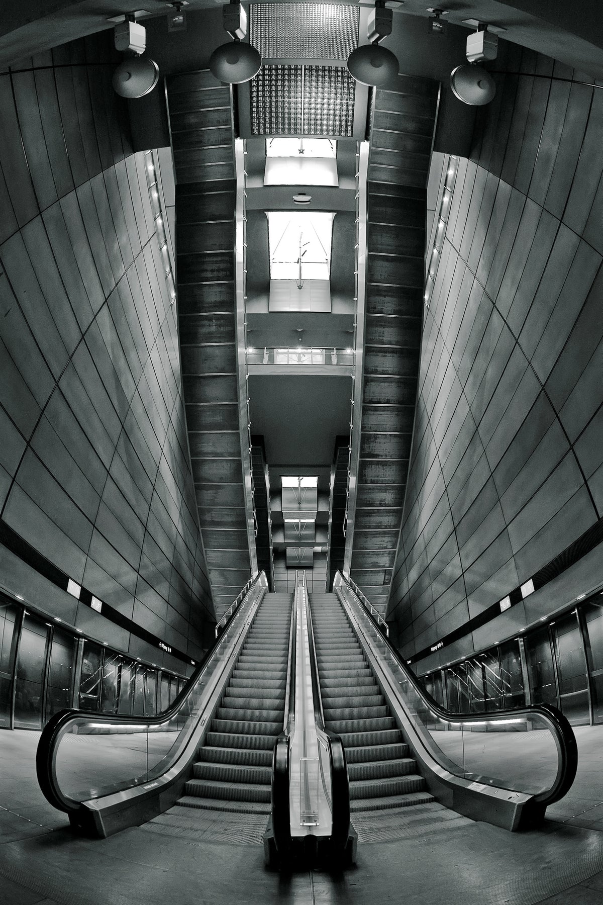 canvas-print-underground