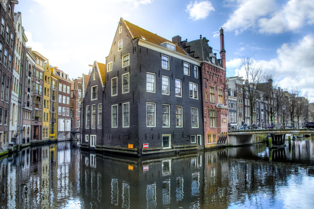 canvas-print-reflection-in-the-water