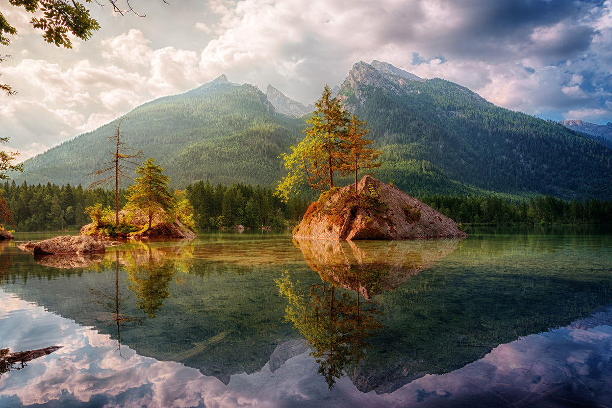 canvas-print-the-clear-mountain-lake