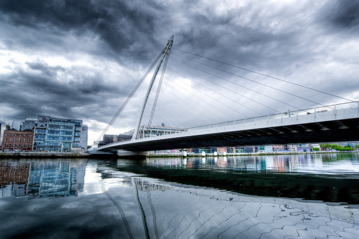 framedcanvas-print-samuel-beckett-bridge-with-clouds