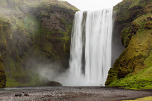 framedcanvas-print-skogafoss