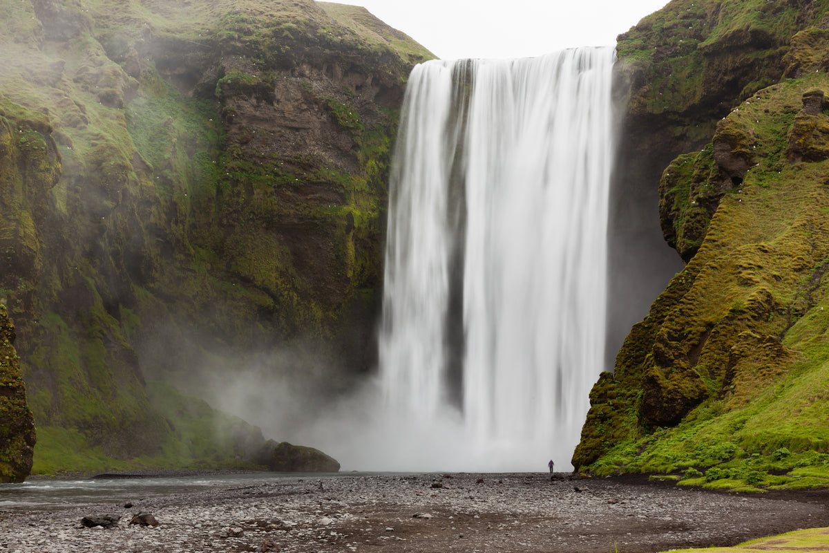 framedcanvas-print-skogafoss