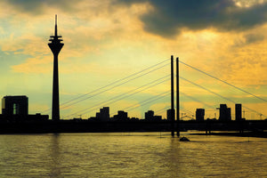 framedposter-print-skyline-in-the-evening-light