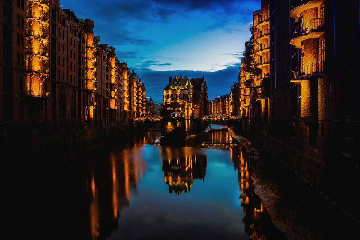 modern-3-piece-aluminium-print-lights-from-hamburg