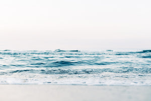 3-piece-aluminium-print-alone-on-the-beach