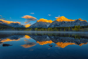 framedposter-print-a-perfect-morning-in-canadian-rockies