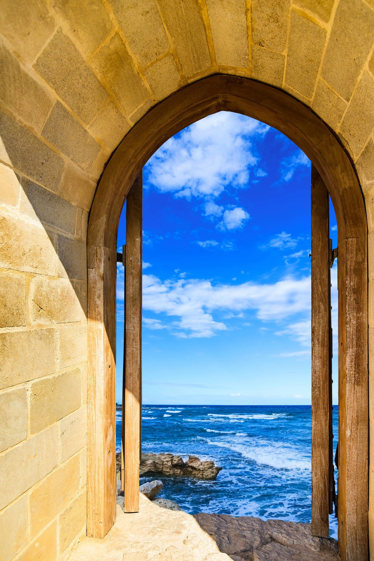 framedcanvas-print-the-gate-to-the-sea