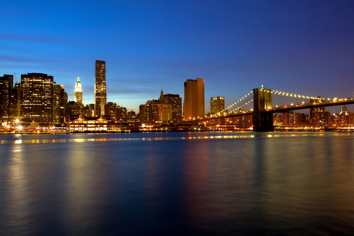 framedcanvas-print-skyline-manhattan-in-sea-of-lights