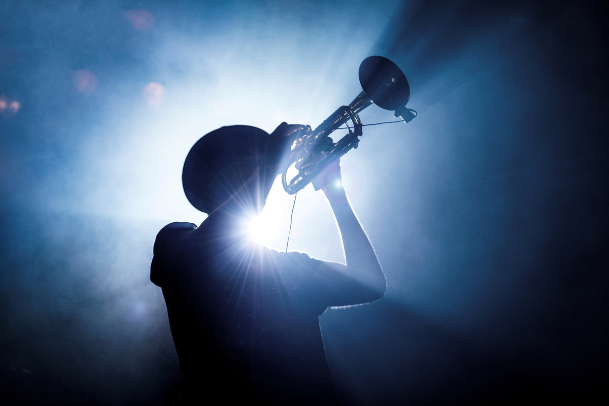 modern-3-piece-canvas-print-trumpet-player